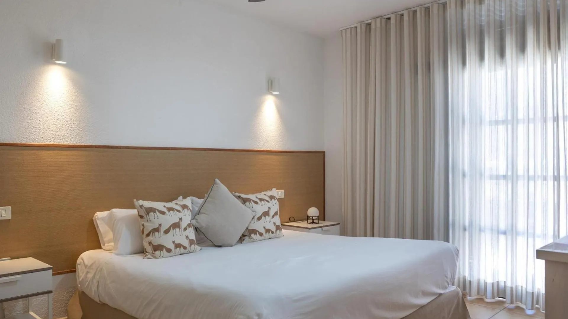 Villa Panama, 5Min Walk To The Beach Playa de las Americas  Spain